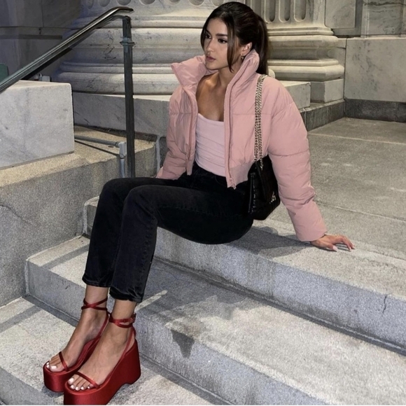 Zara sz. M Matte Pink Crop Puffer Jacket Oversized BLOGGER FAVORITE Coat Zip Up